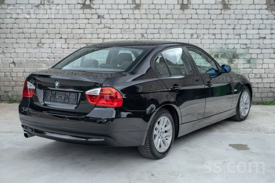 BMW 318I 2007 photo 4