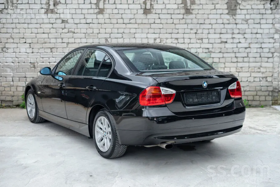 BMW 318I 2007 photo 2