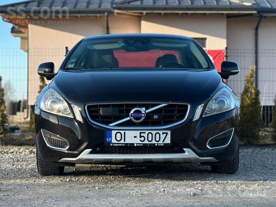 Volvo S60 2011 photo 2