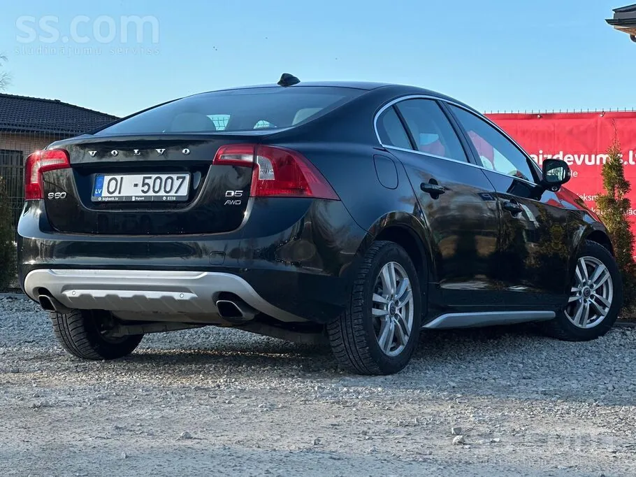 Volvo S60 2011 photo 4