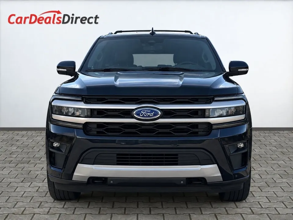 Ford Expedition 2022 photo 2
