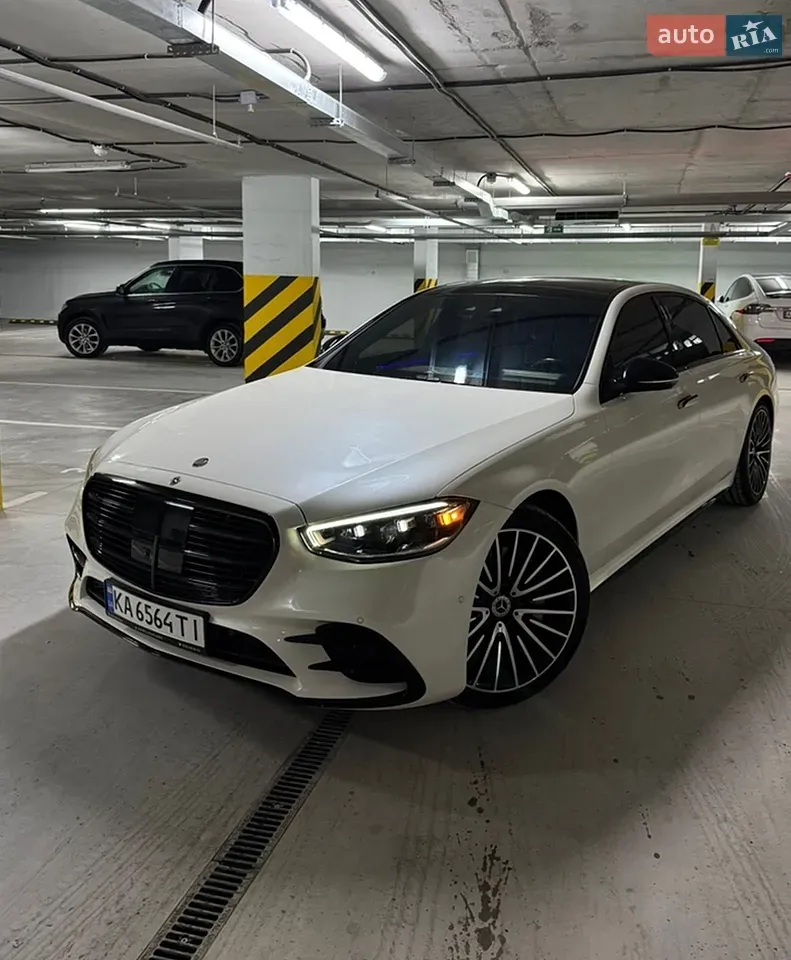 Mercedes-Benz S-Class