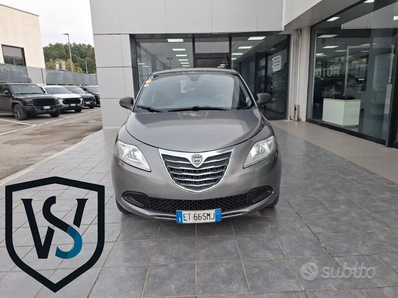 Lancia Ypsilon 2013 photo 5