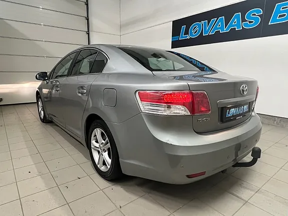Toyota Avensis 2009 photo 5