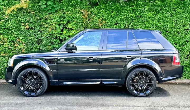 Land Rover Range Rover Sport 2010 photo 4