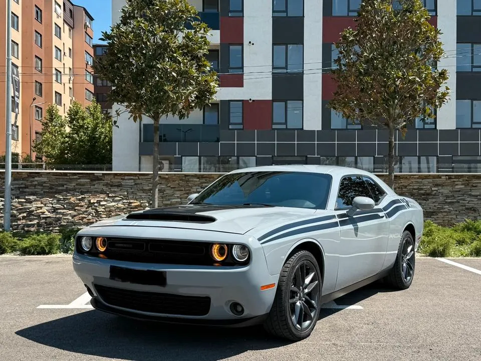 Dodge Challenger