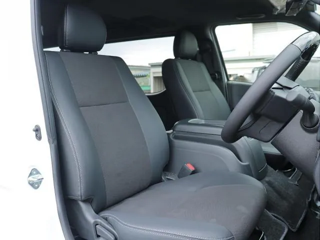 Toyota Hiace 2026 photo 3