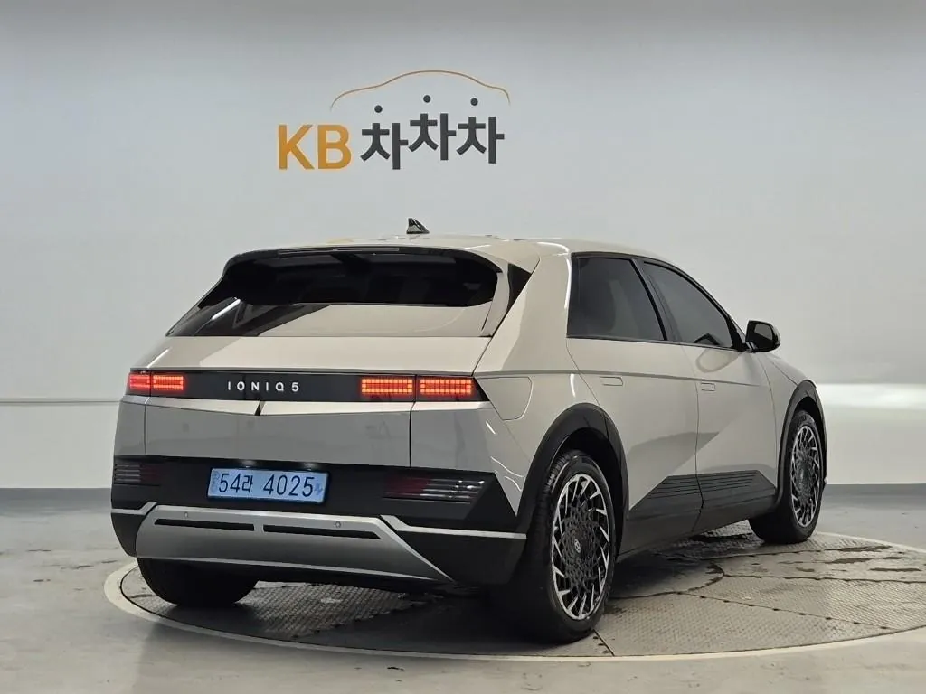 Hyundai Ioniq 5 2023 photo 3
