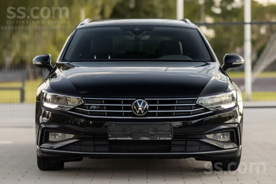 Volkswagen Passat 2023 photo 2