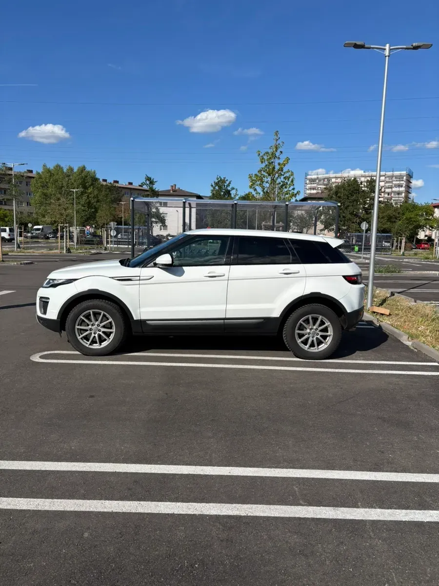 Land Rover Range Rover Evoque 2016 photo 3