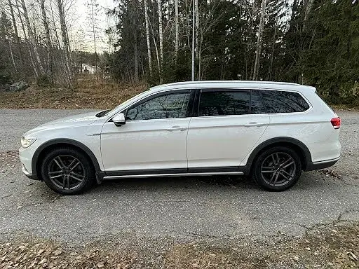 Volkswagen Passat Alltrack 2017 photo 2