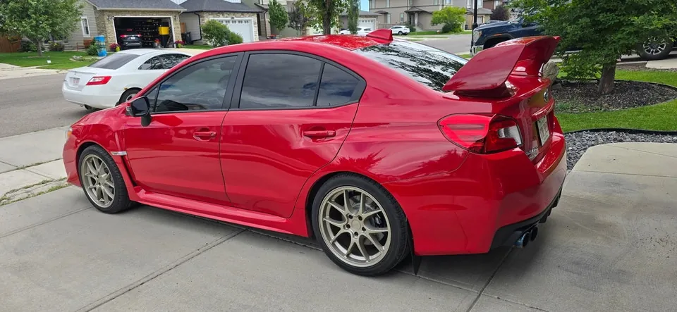 Subaru Wrx Sti 2016 photo 4