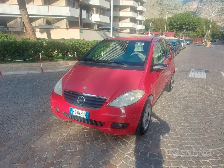 Mercedes-Benz A
