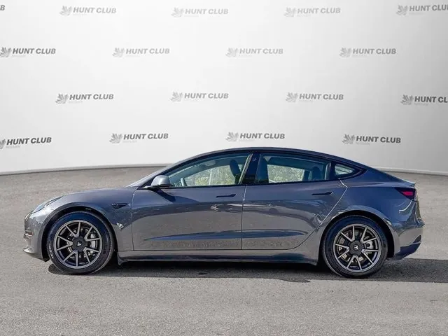 Tesla Model 3 2022 photo 3