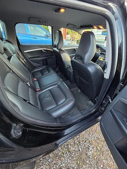 Volvo V70 2010 photo 4