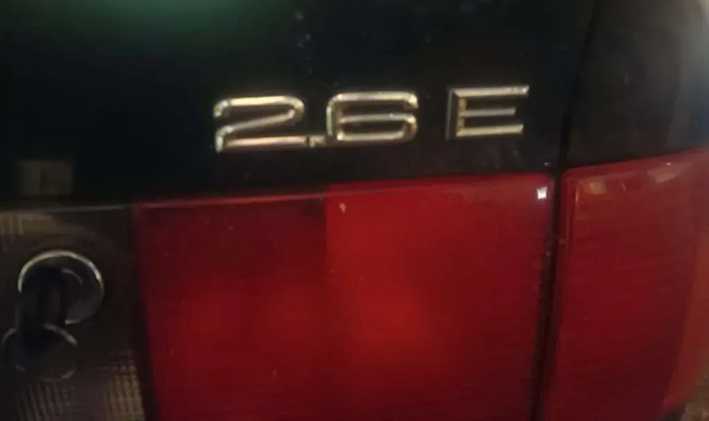 Audi 100