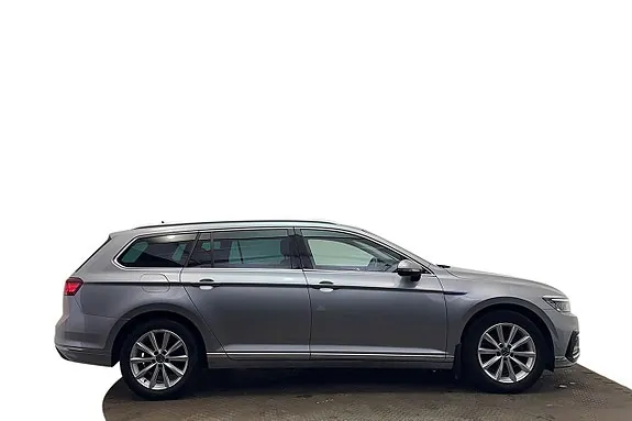 Volkswagen Passat 2021 photo 5