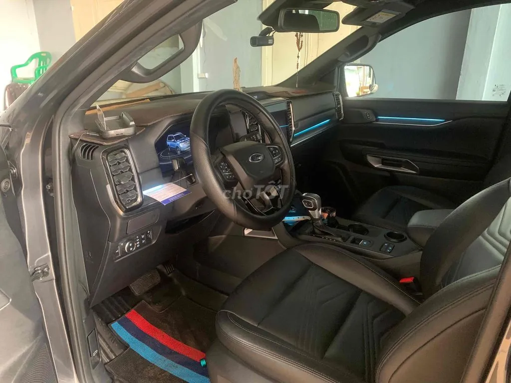 Ford Everest 2024 photo 2