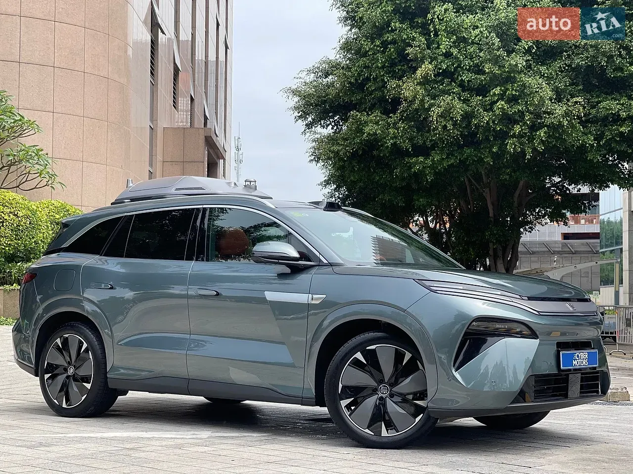 BYD Tang L