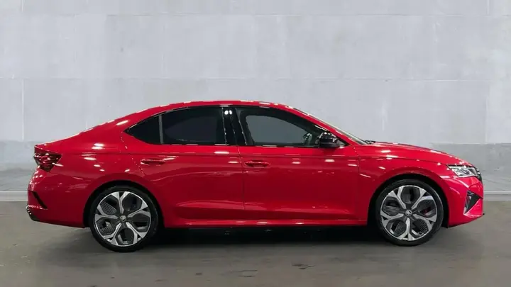 Skoda Octavia 2025 photo 4