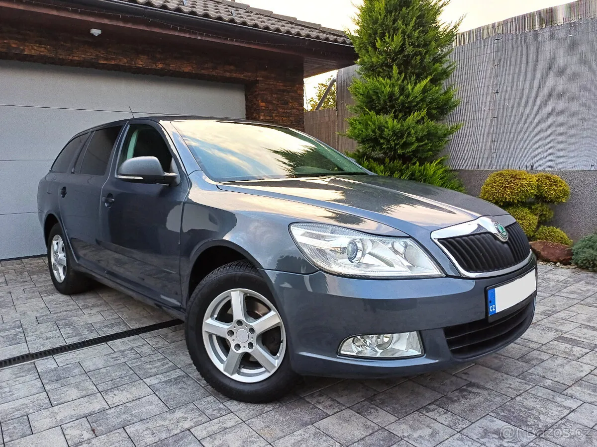 Skoda Octavia 2009 photo 3