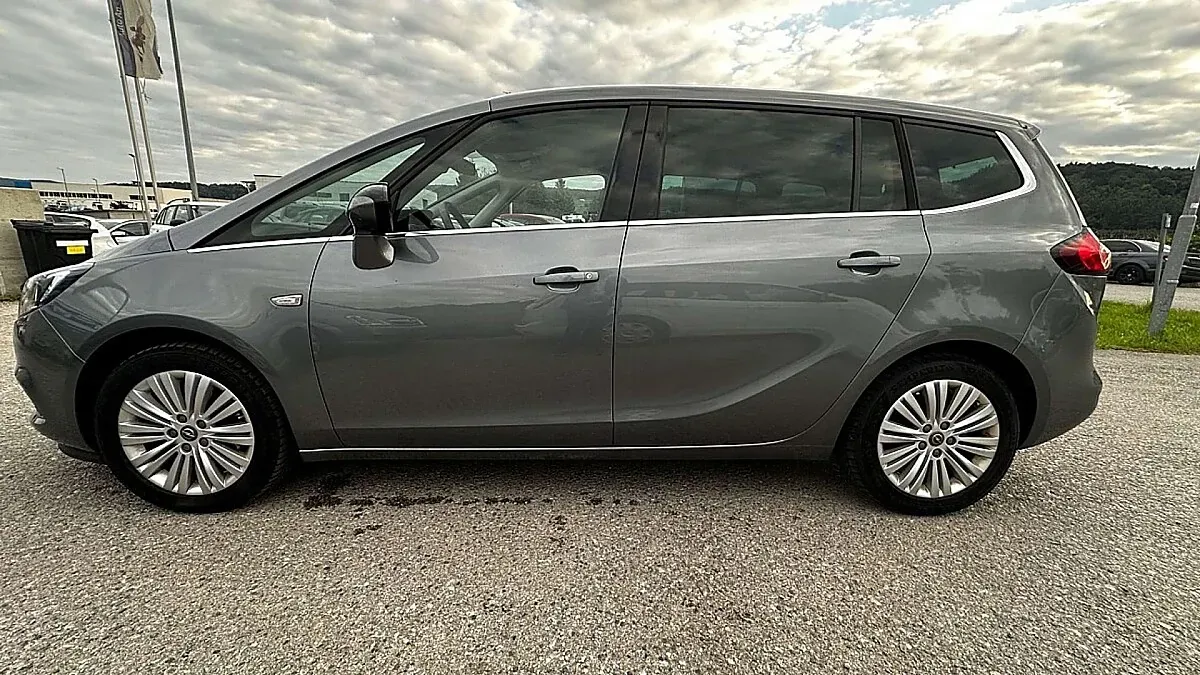 Opel Zafira 2017 photo 3