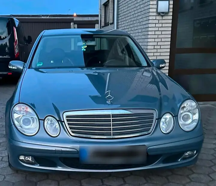 Mercedes-Benz 200
