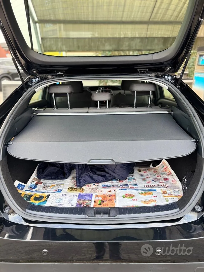 Toyota Prius 2016 photo 2