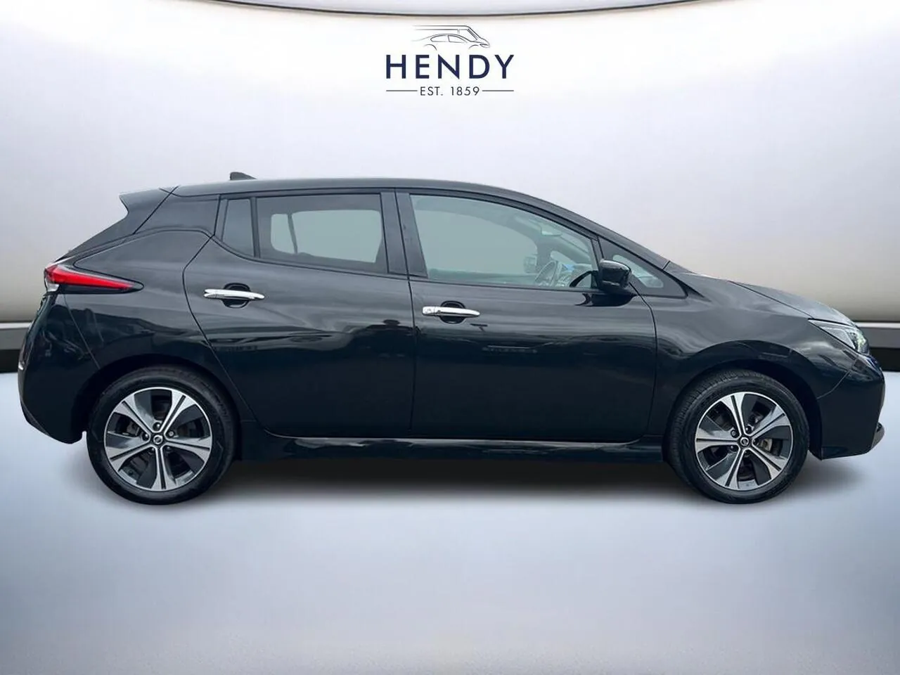 Nissan Leaf 2021 photo 2