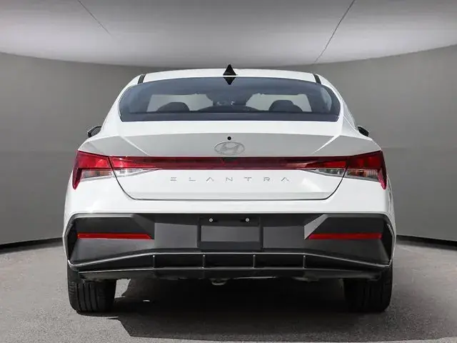 Hyundai Elantra 2026 photo 5