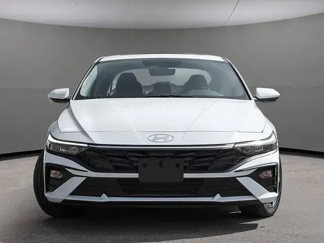 Hyundai Elantra 2026 photo 2