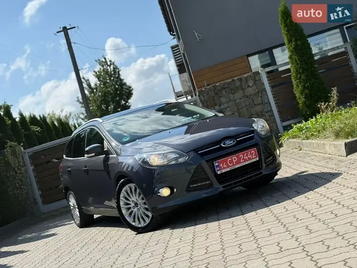 Ford Focus 2011 photo 5
