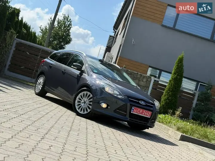 Ford Focus 2011 photo 4