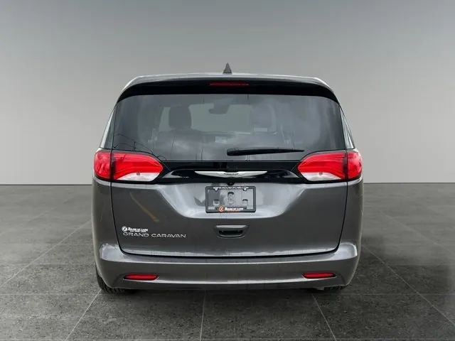 Chrysler Grand Caravan 2023 photo 5