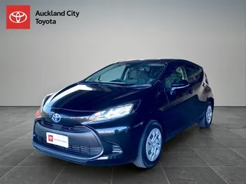 Toyota Aqua 2023 photo 4