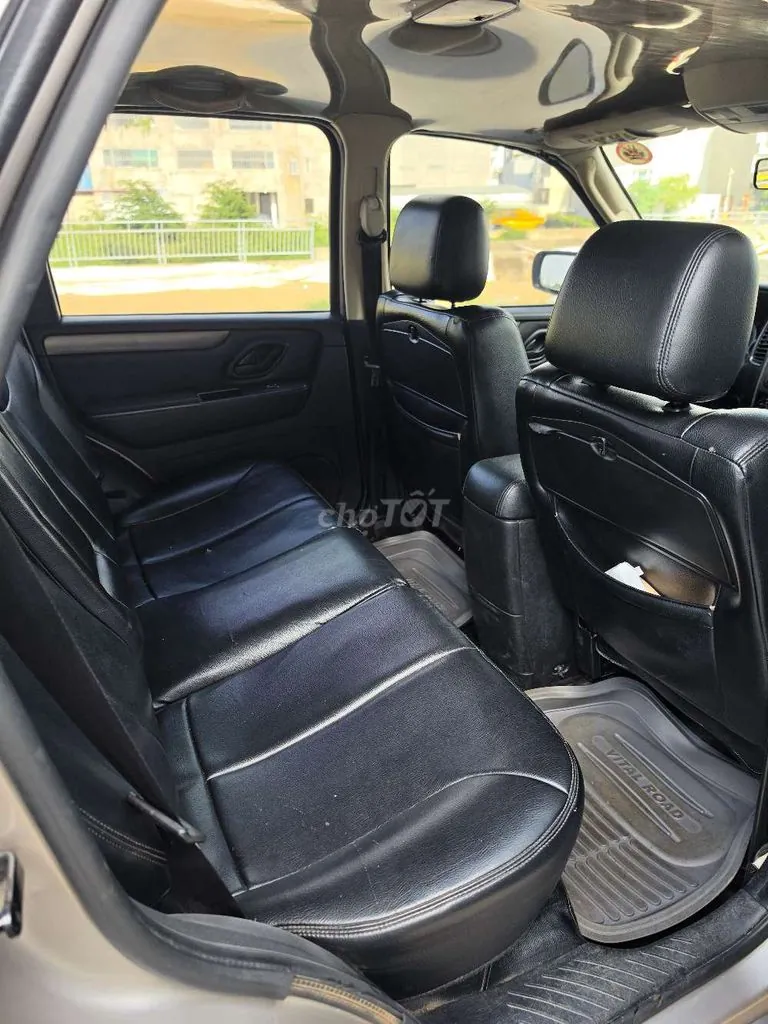 Ford Escape 2010 photo 4