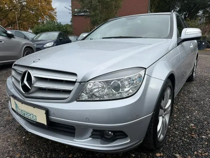 Mercedes-Benz C200
