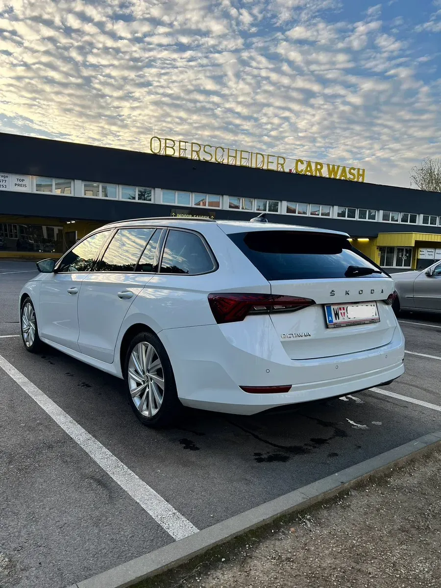 Skoda Octavia 2021 photo 3
