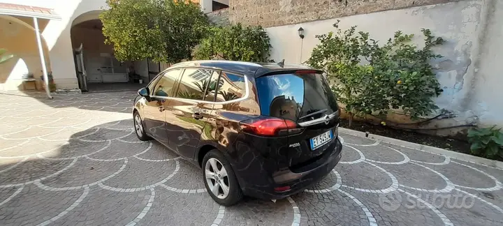 Opel Zafira Tourer 2015 photo 4