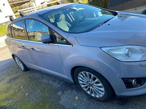 Ford Grand C-Max 2011 photo 2