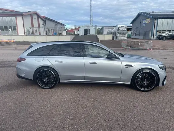 Mercedes-Benz E 53 Amg 2025 photo 2