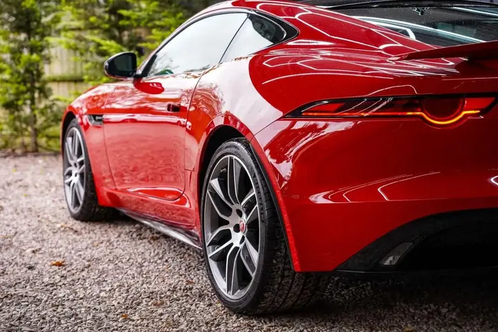 Jaguar F-Type 2019 photo 5