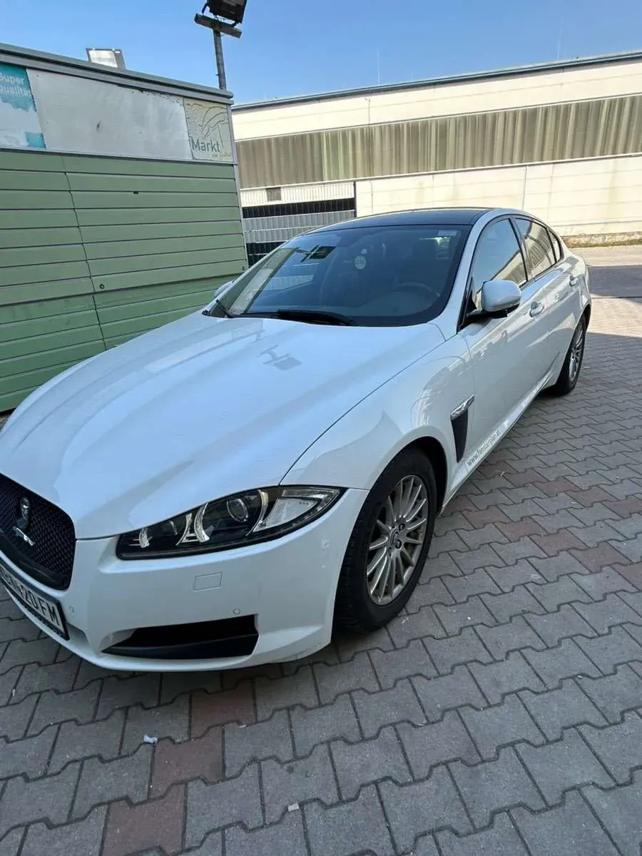Jaguar Xf