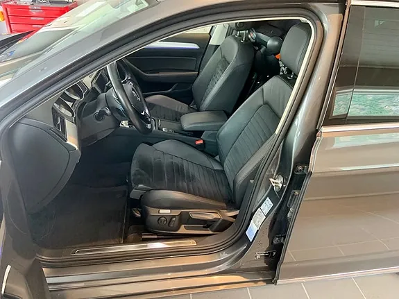 Volkswagen Passat 2017 photo 2