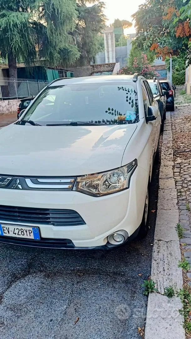 Mitsubishi Outlander 2014 photo 3