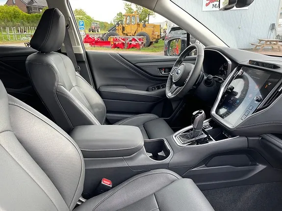 Subaru Outback 2025 photo 4