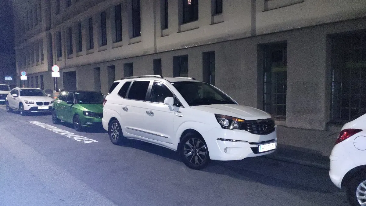 KG Mobility Rodius 2016 photo 3