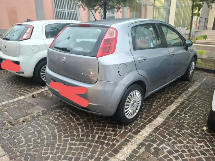 Fiat Grande Punto 2007 photo 2