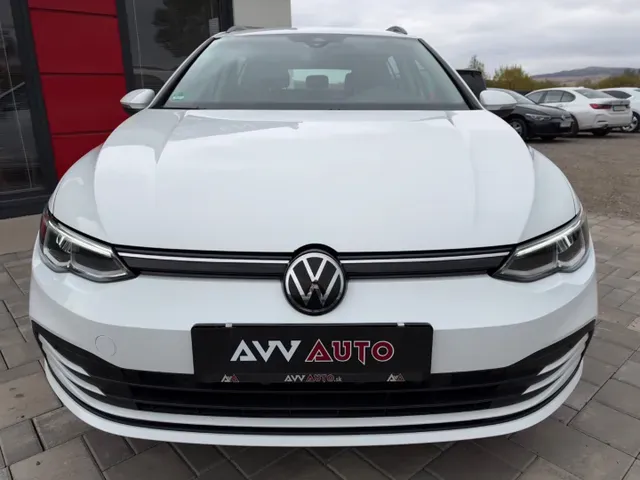 Volkswagen Golf Variant 2023 photo 2