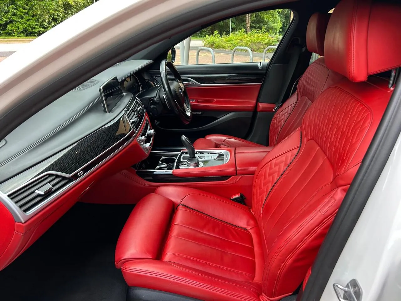 BMW 7 Series 2017 photo 3